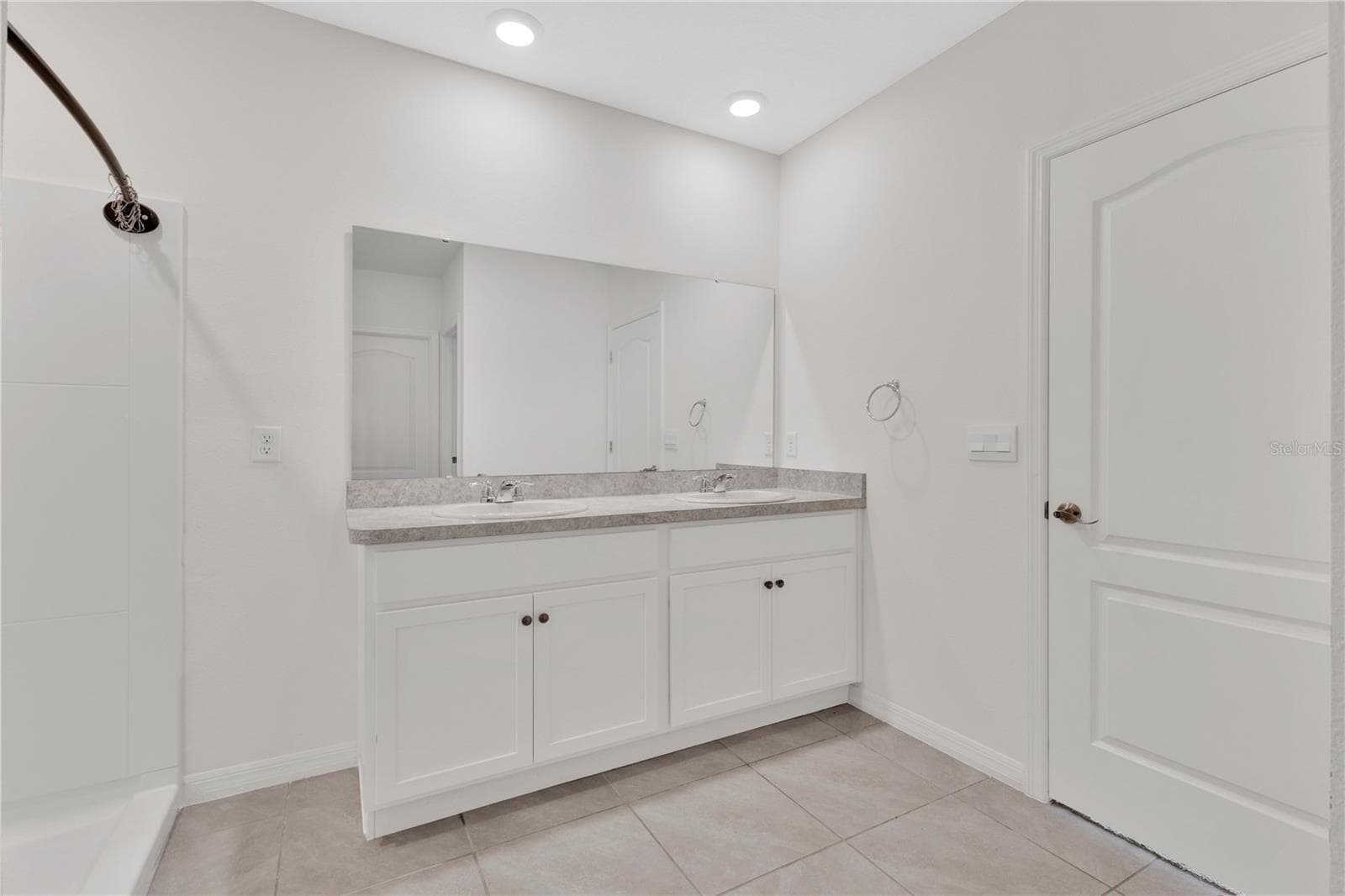 Single Family Residence at 658 COTULLA DR, KISSIMMEE, photo 16 of 34