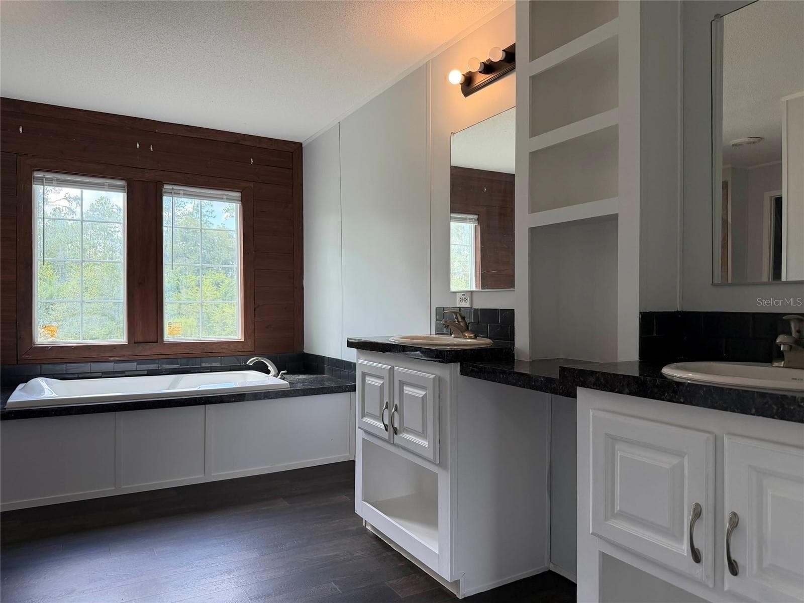 Primary bathroom - 2617 NW 58TH AVE, JENNINGS