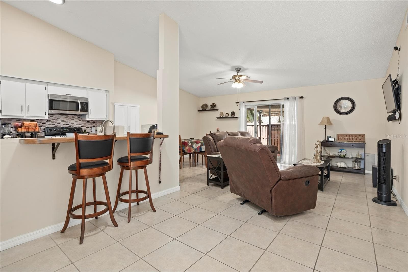 Living Area - 167 CLEAR LAKE CIR, SANFORD