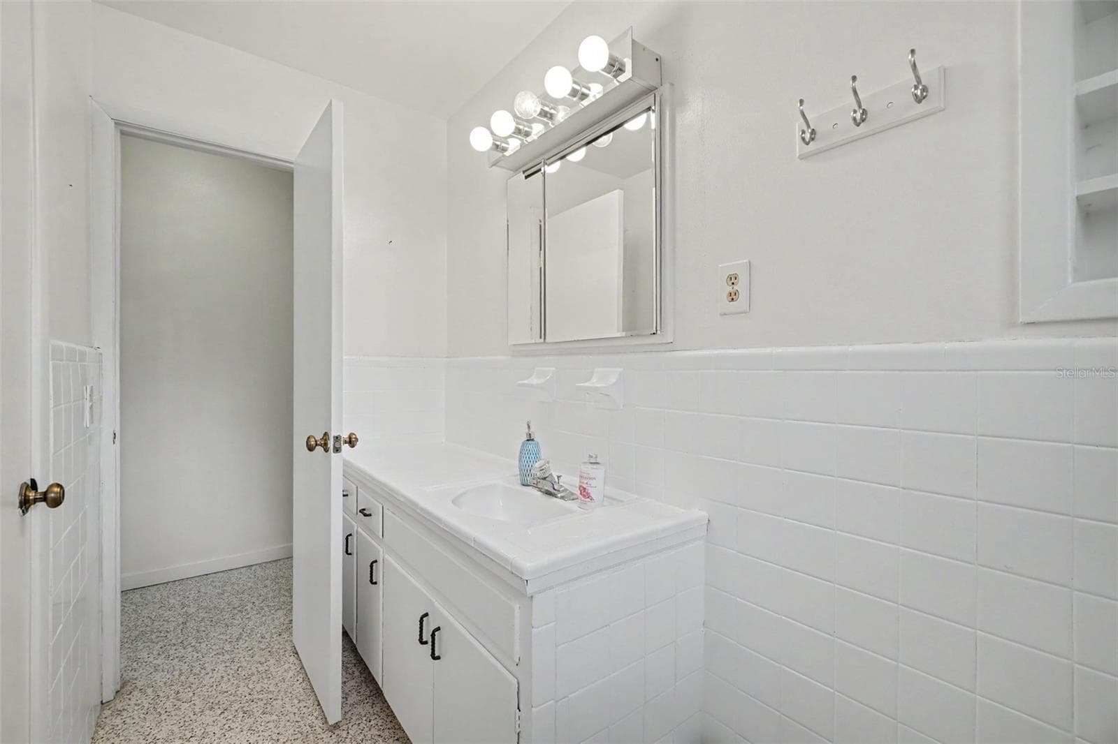 Single Family Residence at 528 RALPH ST, SARASOTA, photo 41 of 61