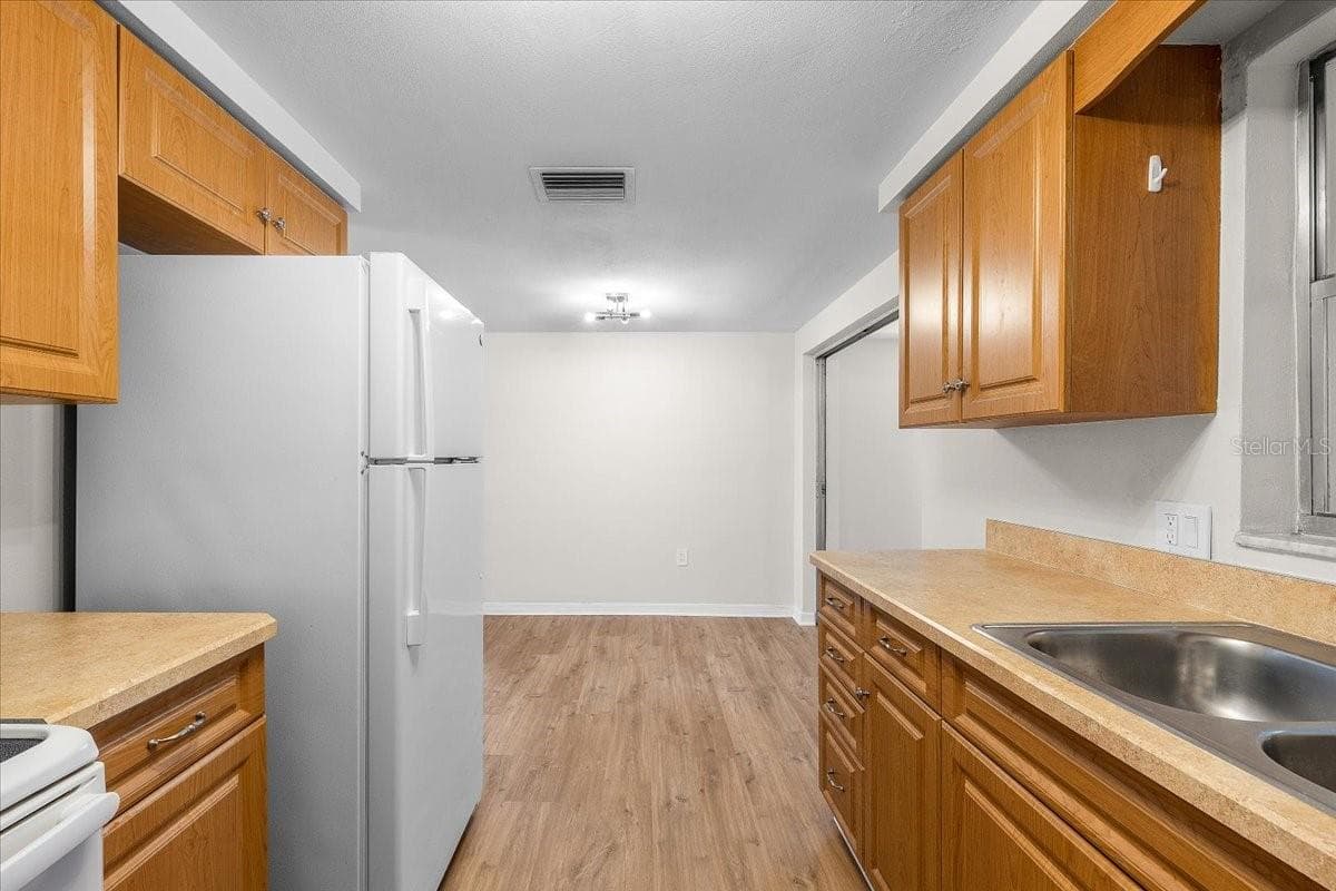 Single Family Residence at 11819 BINGHAM DR, PORT RICHEY, photo 26 of 39