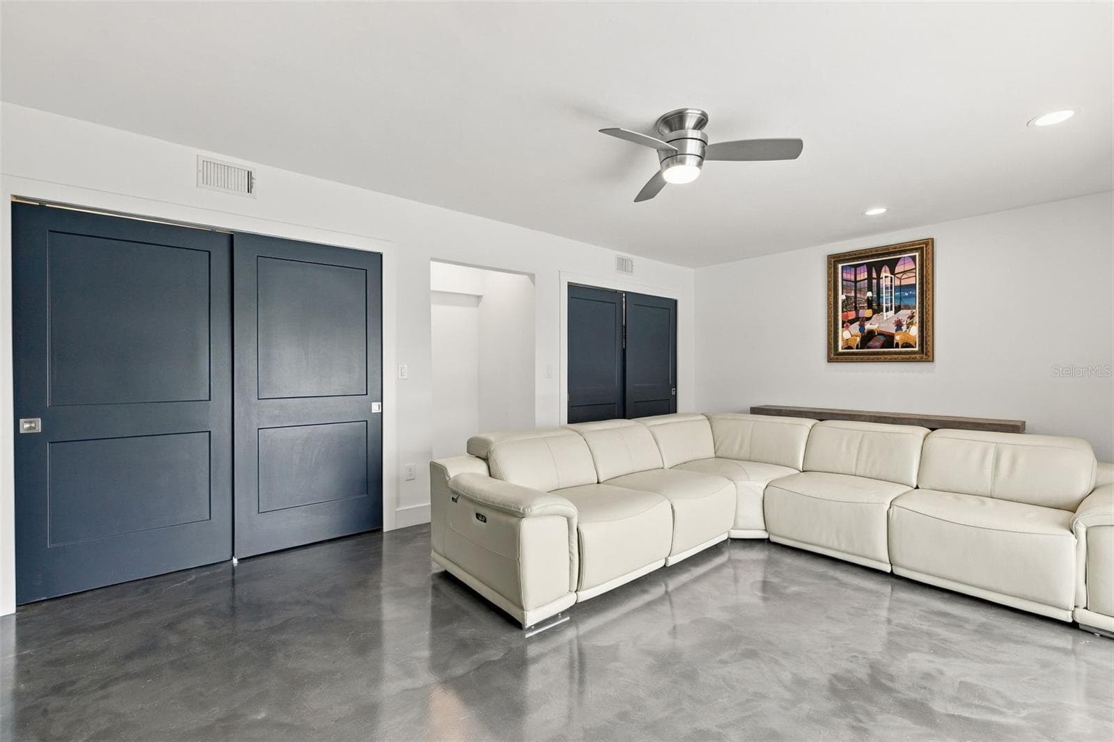 Single Family Residence at 2440 S SHORE DR SE, ST PETERSBURG, photo 30 of 75