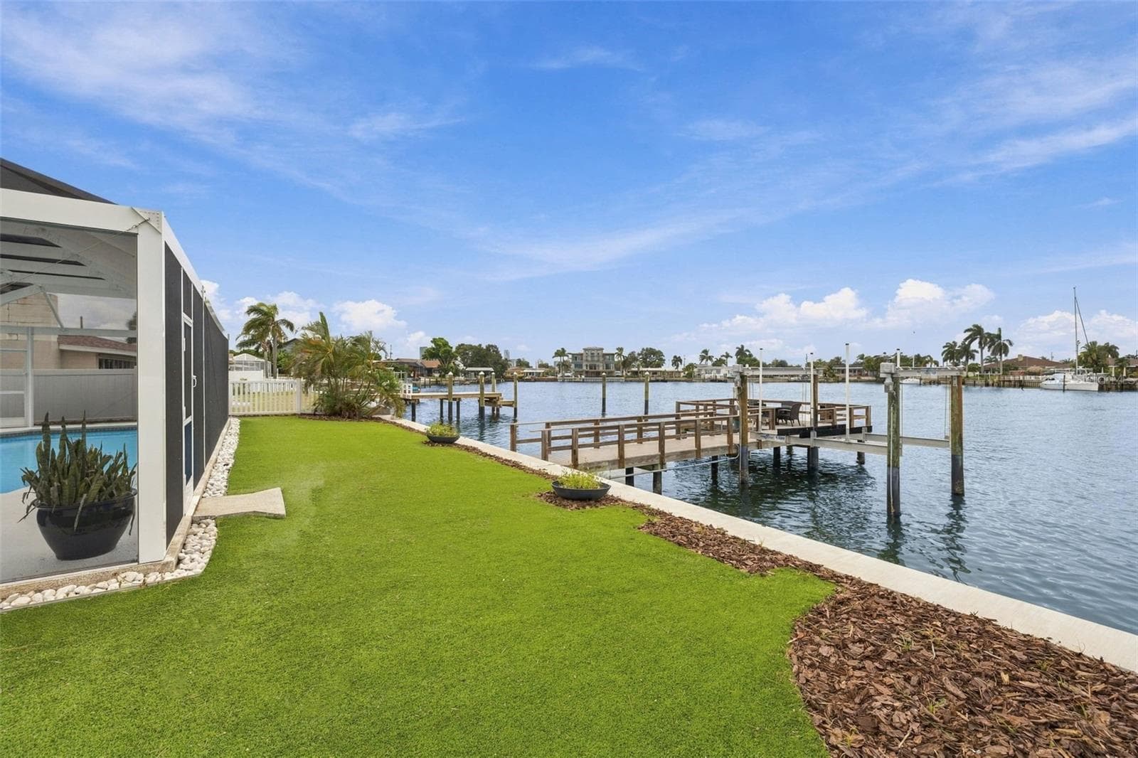 Single Family Residence at 2440 S SHORE DR SE, ST PETERSBURG, photo 48 of 75