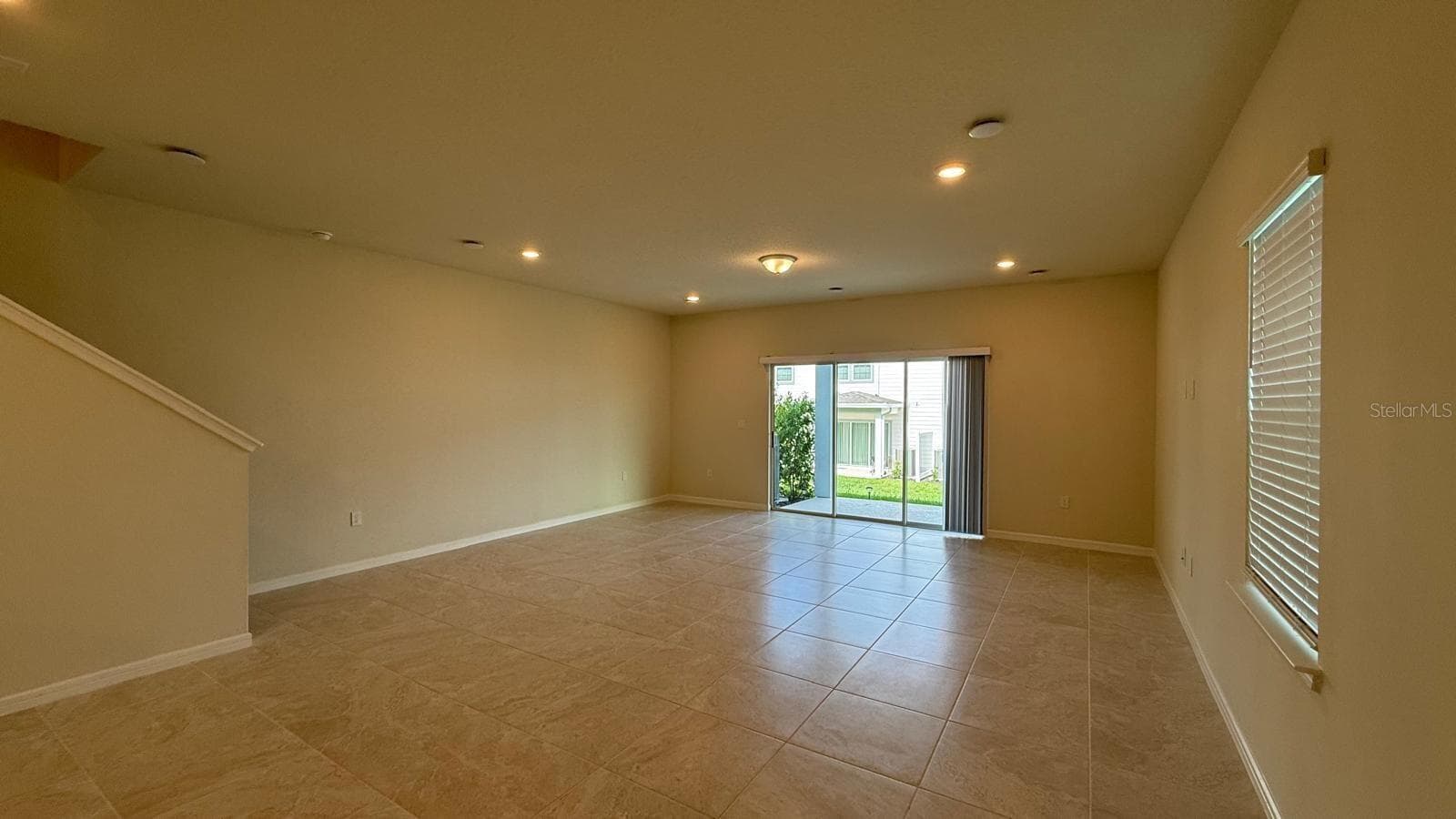 Townhouse at 2599 WINSOME WAY, DAVENPORT, photo 8 of 18