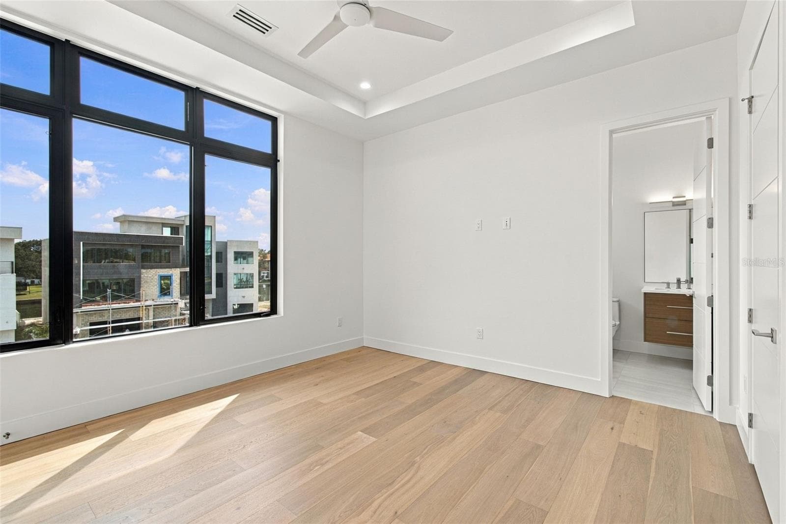 Single Family Residence at 5023 W LEONA ST, TAMPA, photo 53 of 70