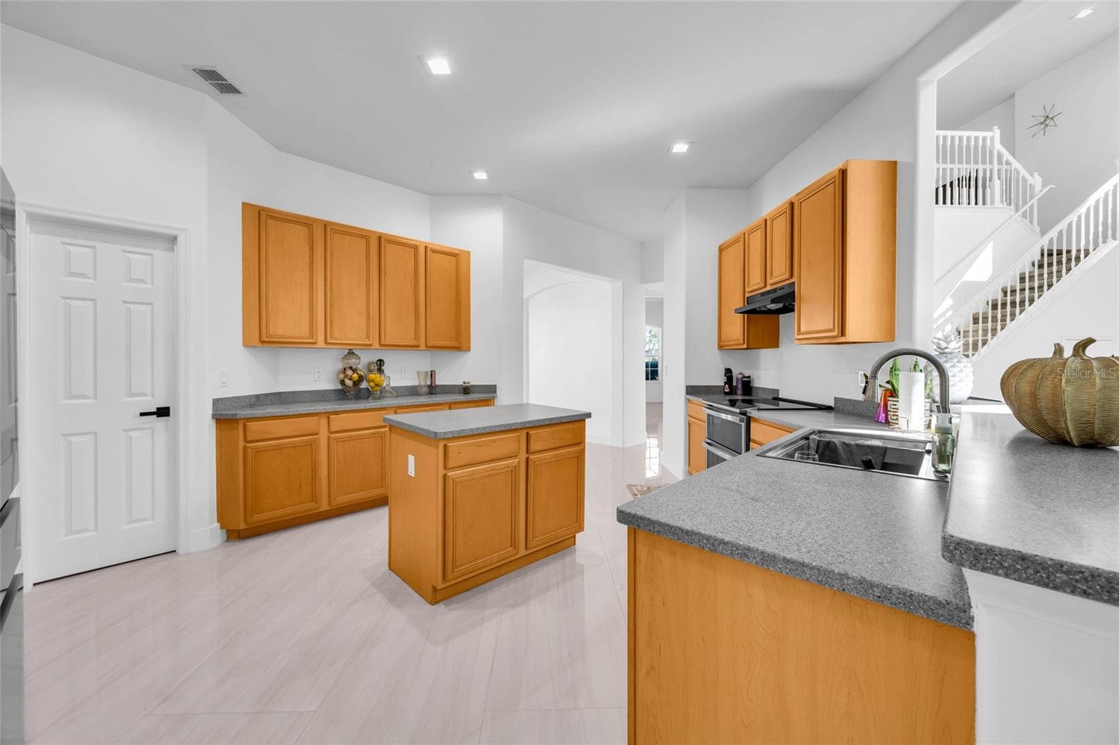 Single Family Residence at 2935 WILLOW BAY TER, CASSELBERRY, photo 21 of 67