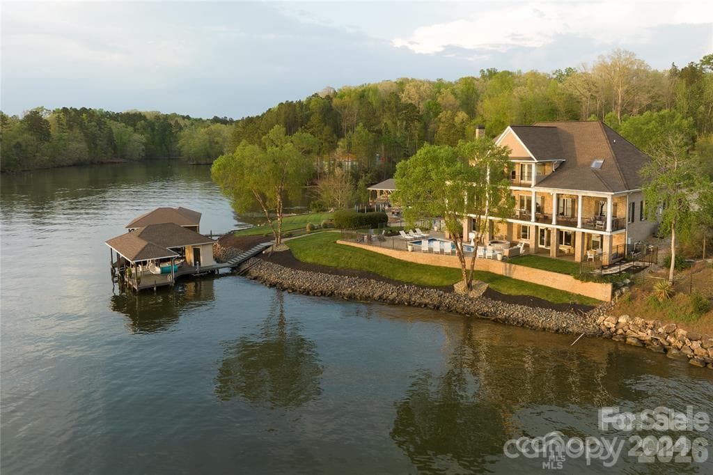 148 Forest Lake Court