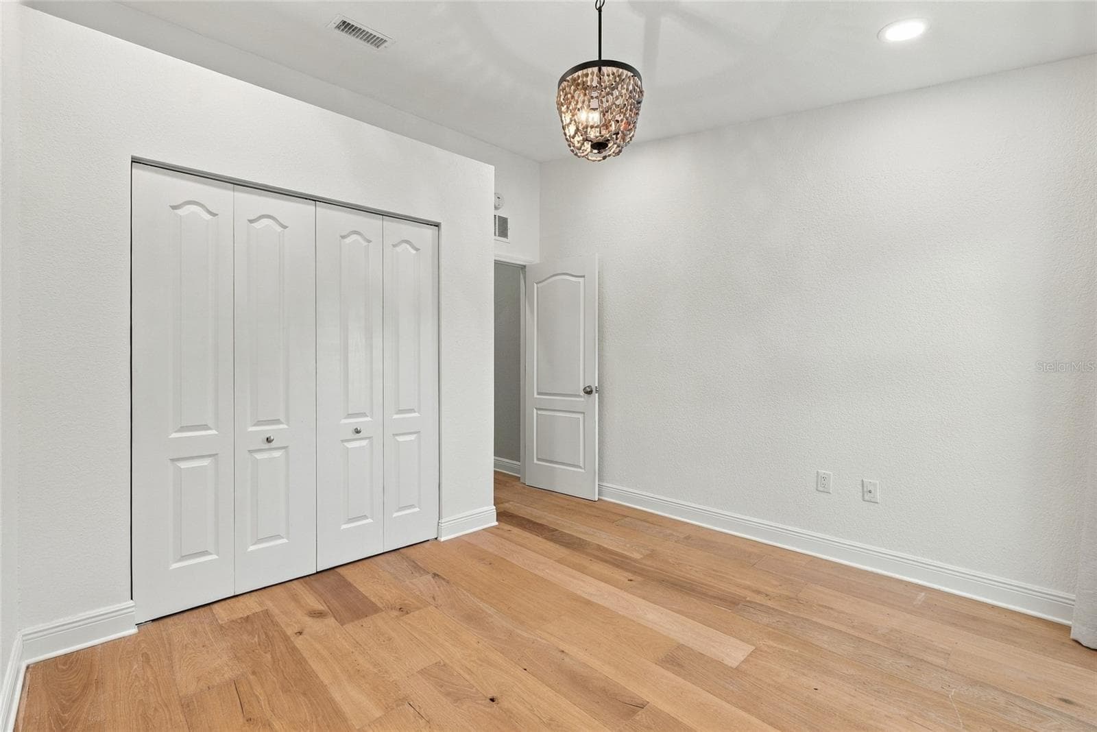 Townhouse at 629 SEGOVIA CT NE #405, ST PETERSBURG, photo 32 of 37