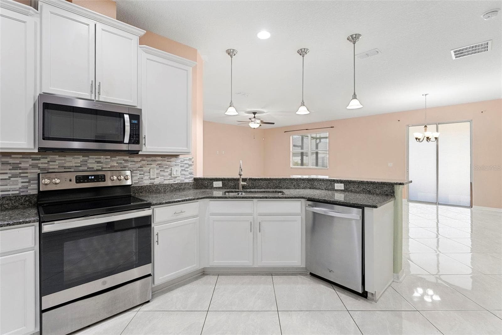 Single Family Residence at 11114 HARTFORD FERN DR, RIVERVIEW, photo 11 of 37