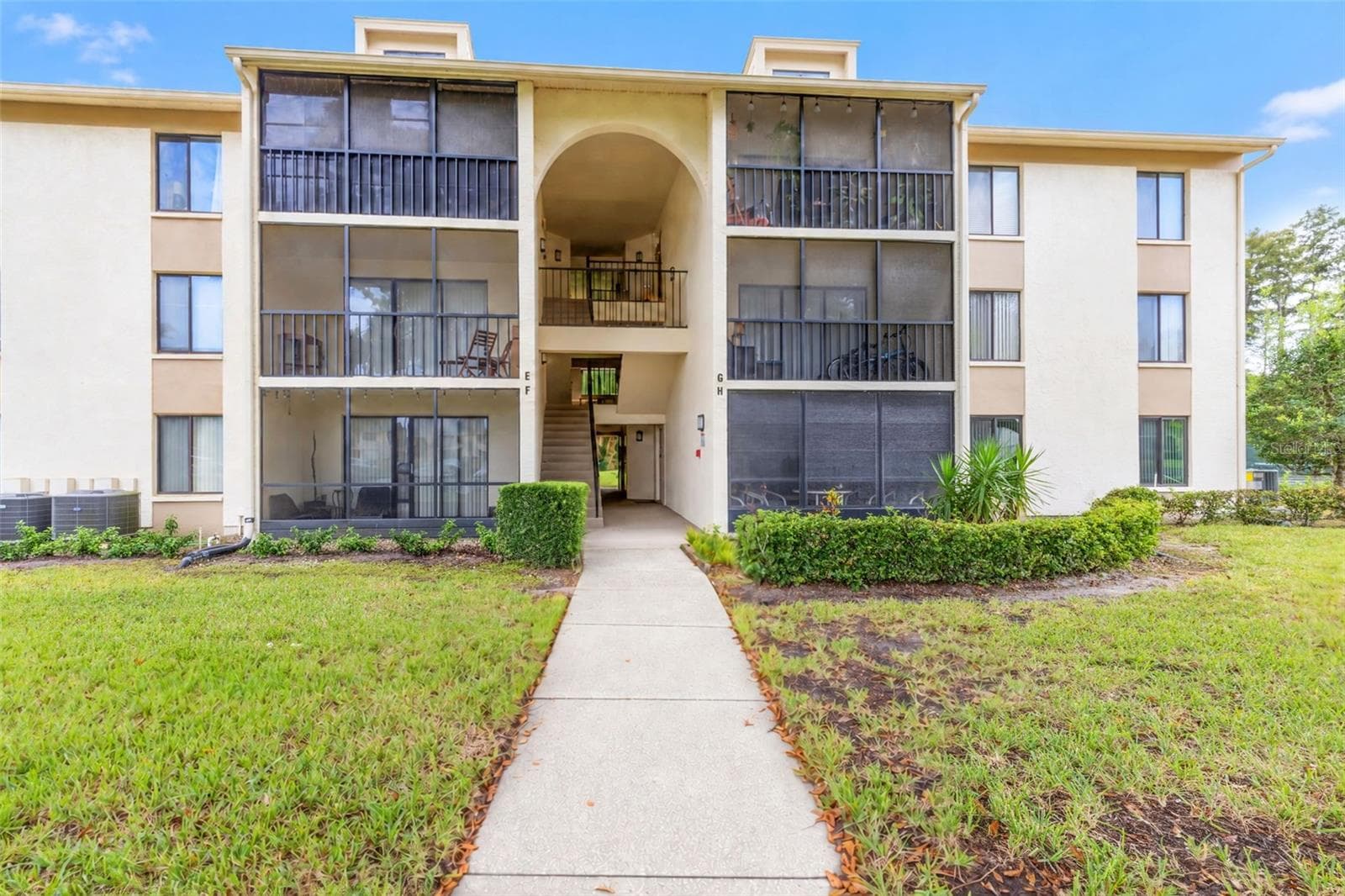 3188 LAKE PINE WAY S #F1