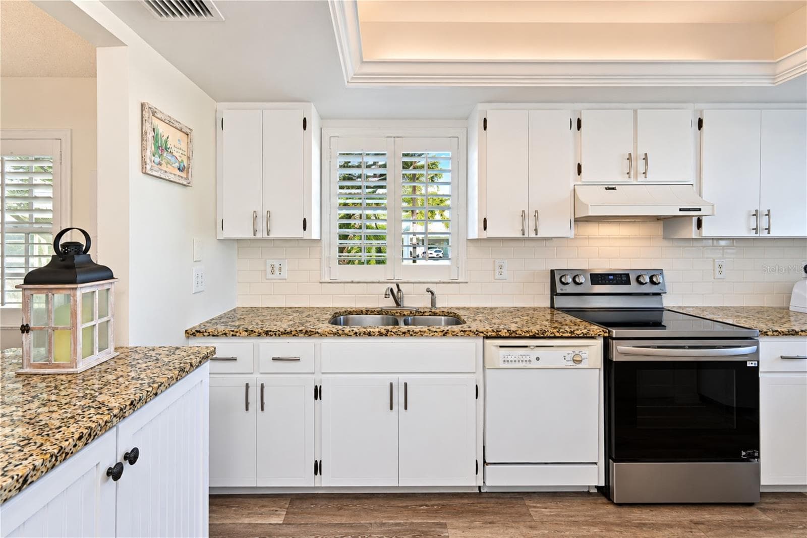 Condominium at 9416 CONCORD CIR, BRADENTON, photo 6 of 71
