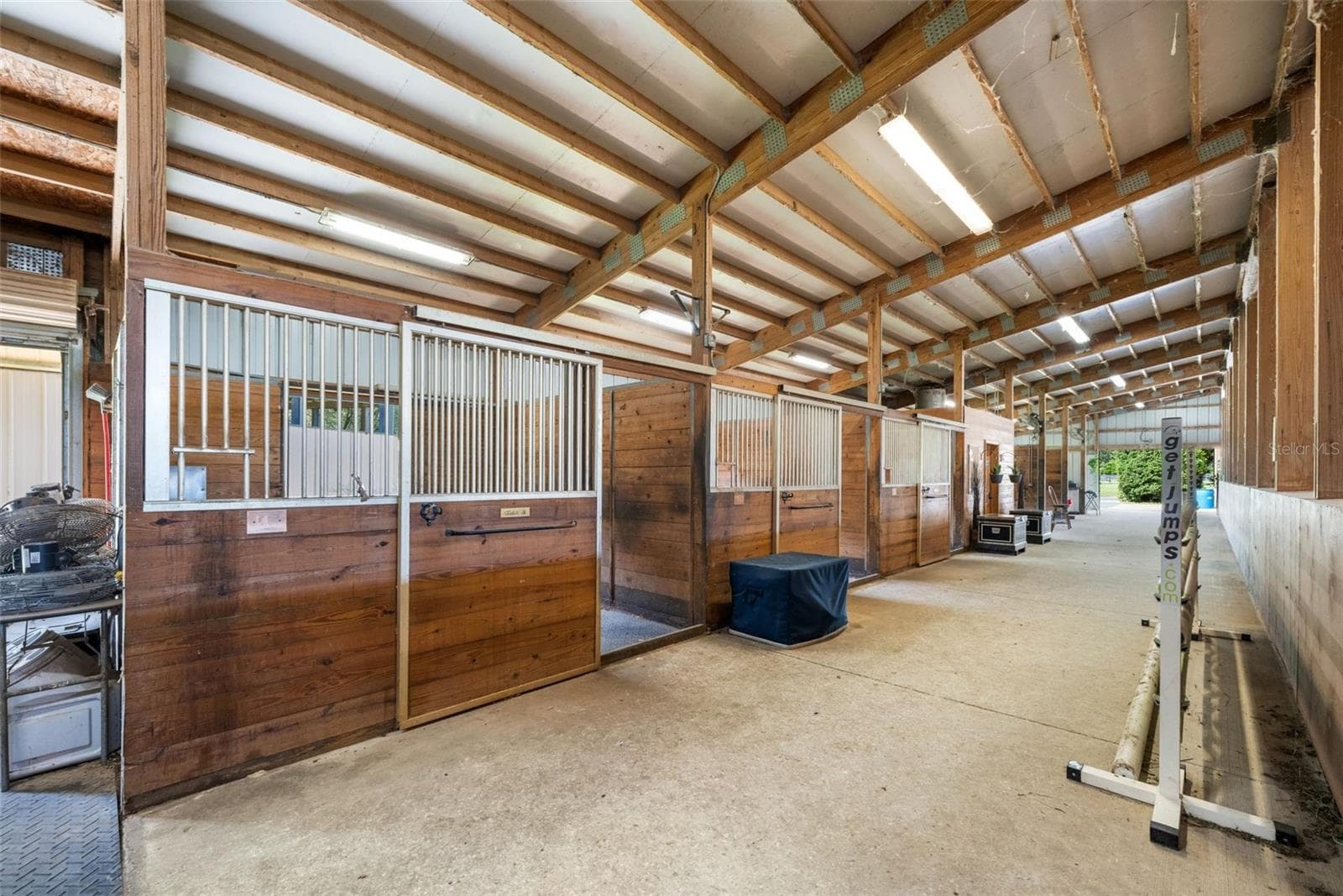 Horse stalls - 4615 NW 110TH AVE, OCALA