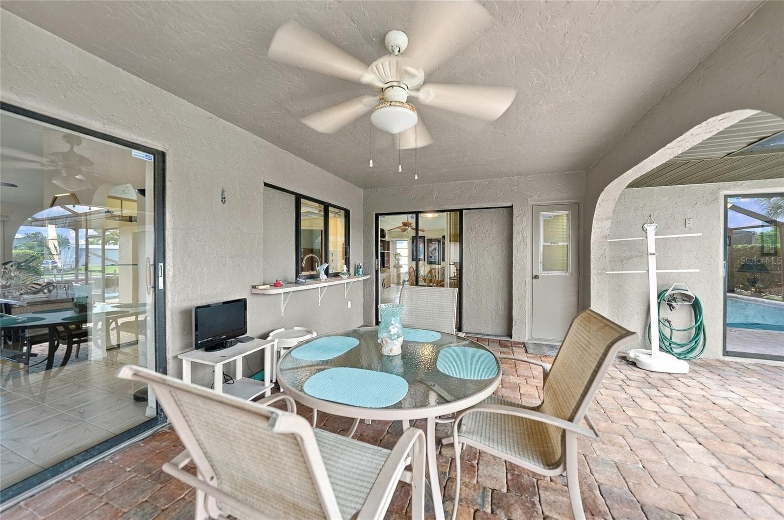 Lanai - 5242 FORBES TER, PORT CHARLOTTE