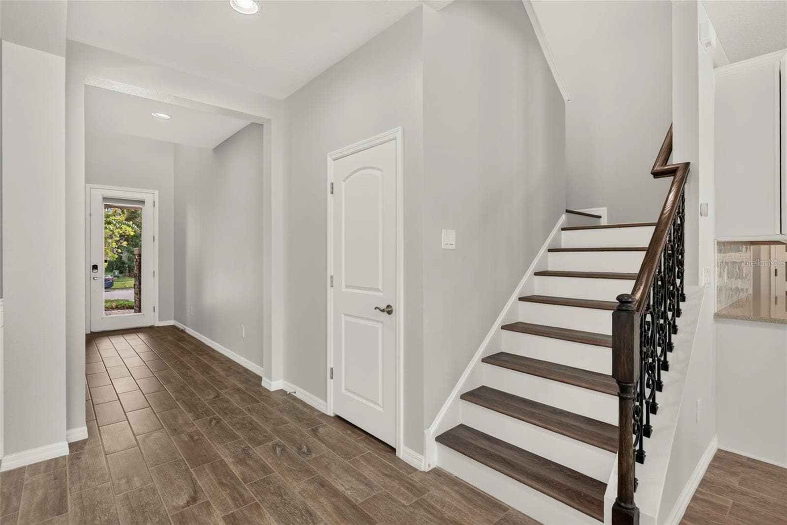 Single Family Residence at 12299 LAKE BLANCHE DR, ODESSA, photo 7 of 57