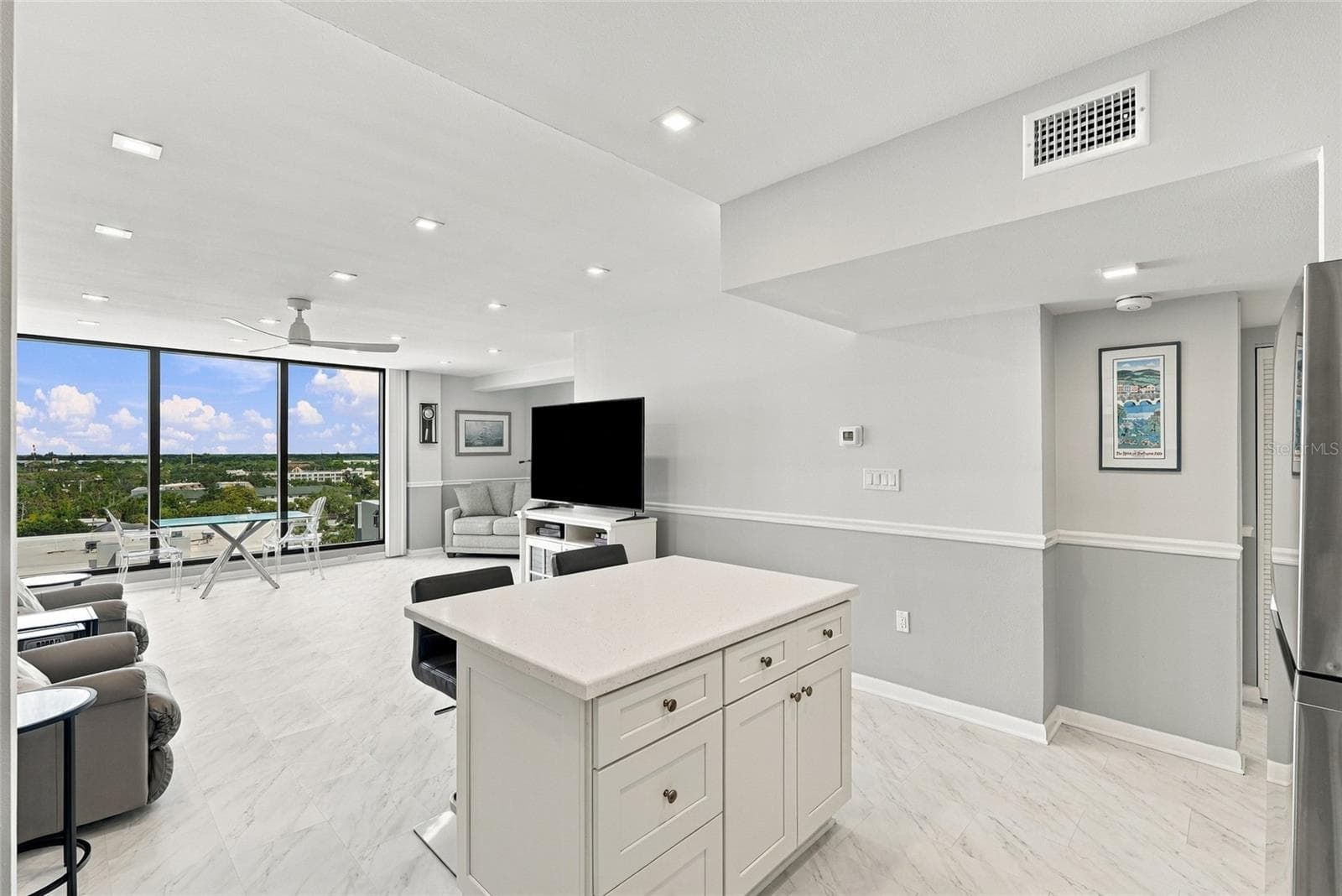 Condominium at 707 S GULFSTREAM AVE #1006, SARASOTA, photo 21 of 64