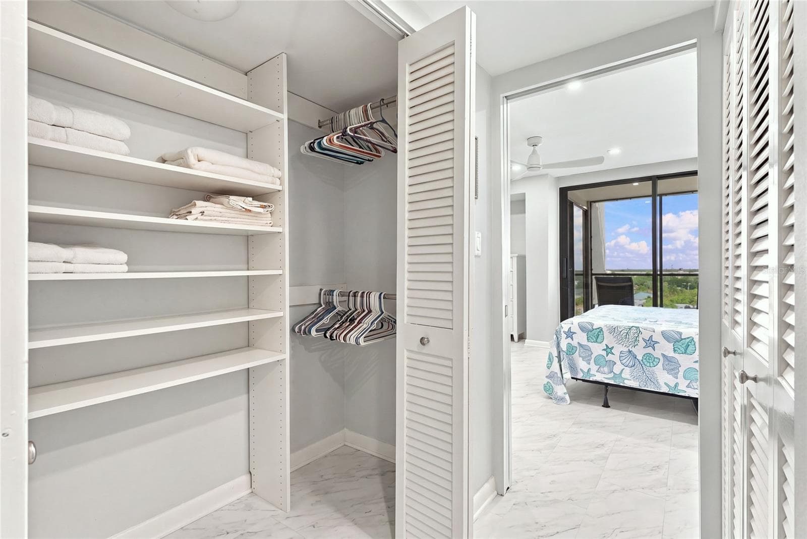 Condominium at 707 S GULFSTREAM AVE #1006, SARASOTA, photo 33 of 64