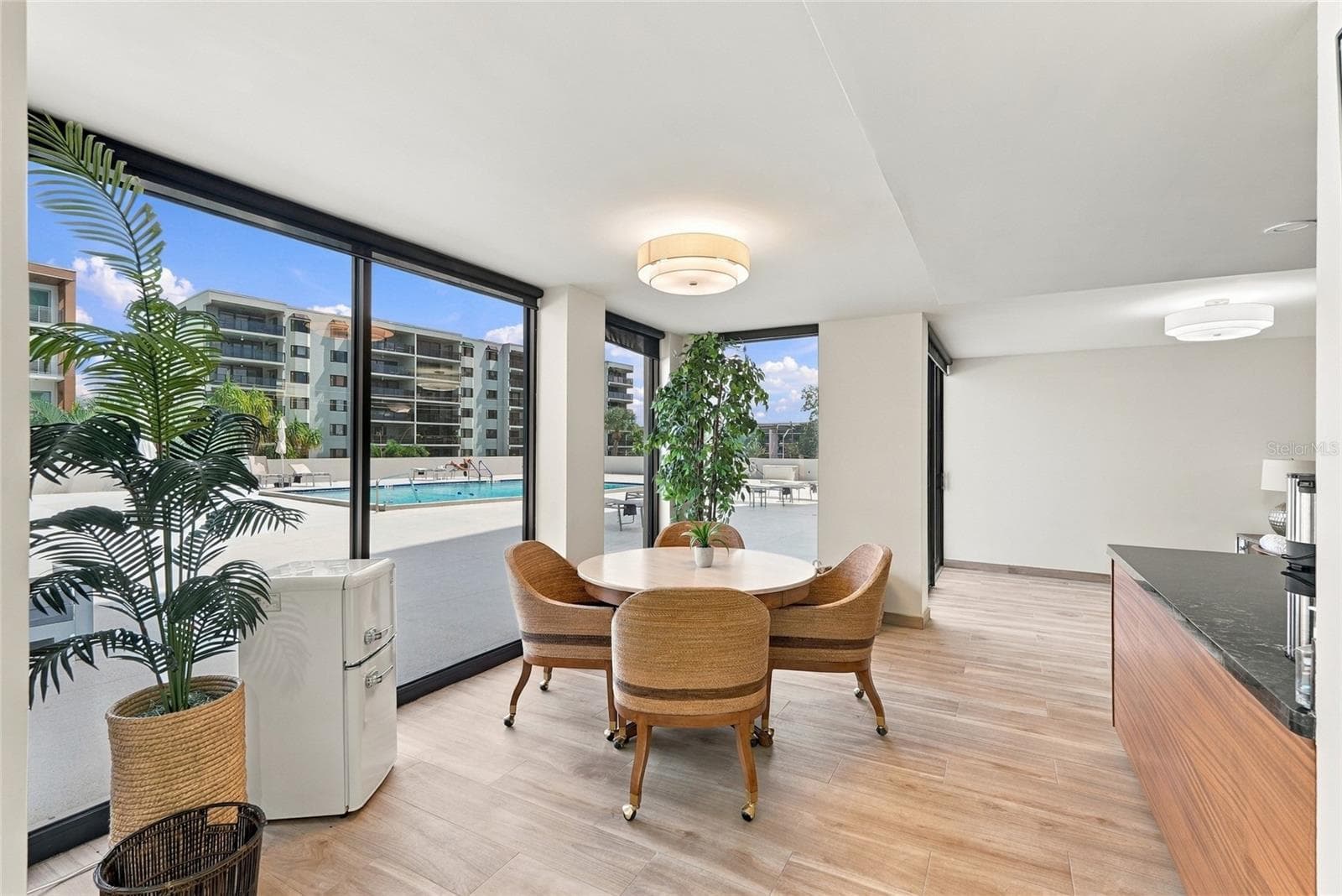 Social Room - 707 S GULFSTREAM AVE #1006, SARASOTA