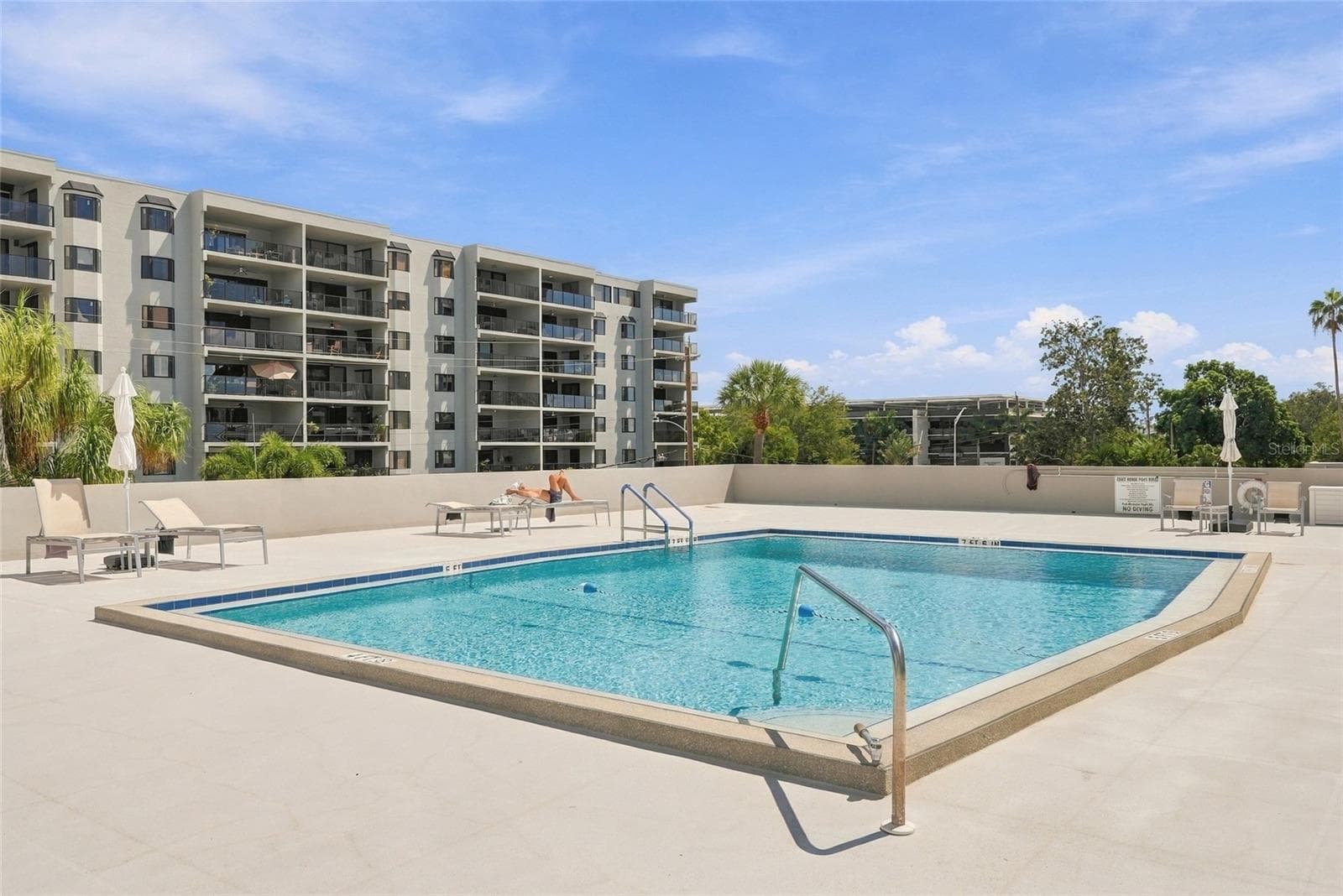 Gazebo with Outdoor Kitchen - 707 S GULFSTREAM AVE #1006, SARASOTA