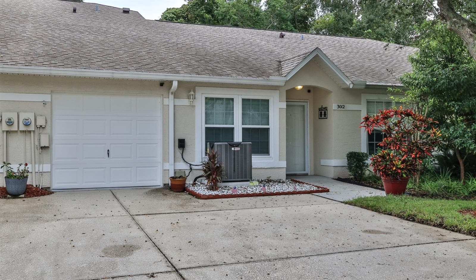 3012 OAK HAMMOCK DR
