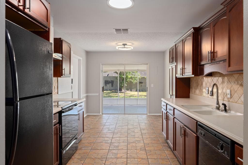 Single Family Residence at 5319 FOX BRIAR TRL, ORLANDO, photo 5 of 33