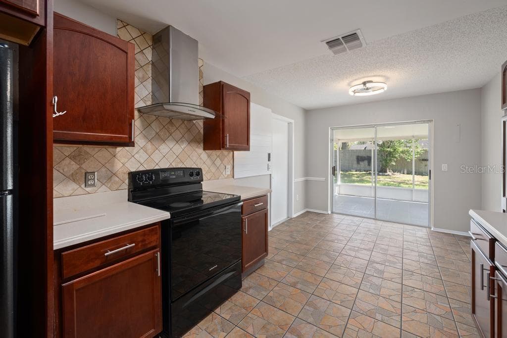 Single Family Residence at 5319 FOX BRIAR TRL, ORLANDO, photo 7 of 33