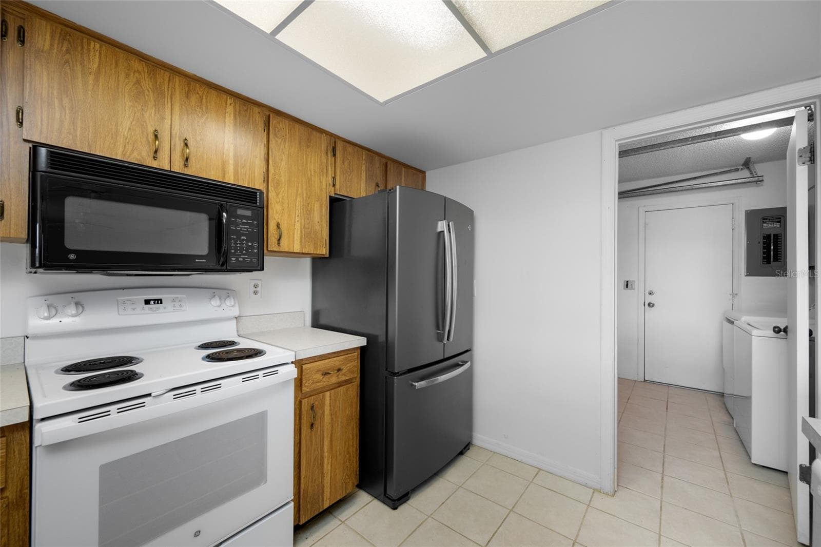 Condominium at 2020 HULLHOUSE DR, SUN CITY CENTER, photo 12 of 40