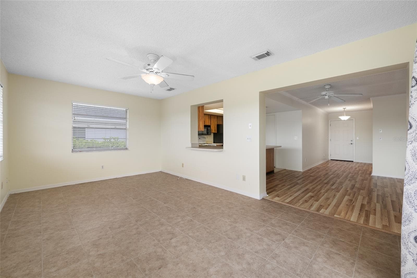 Condominium at 2020 HULLHOUSE DR, SUN CITY CENTER, photo 16 of 40