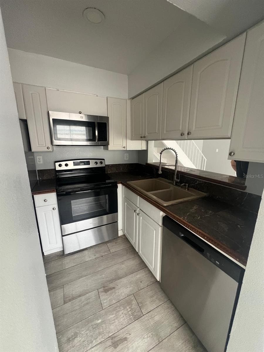 Condominium at 5580 SLASH PINE CT #24-2, ORLANDO, photo 6 of 32