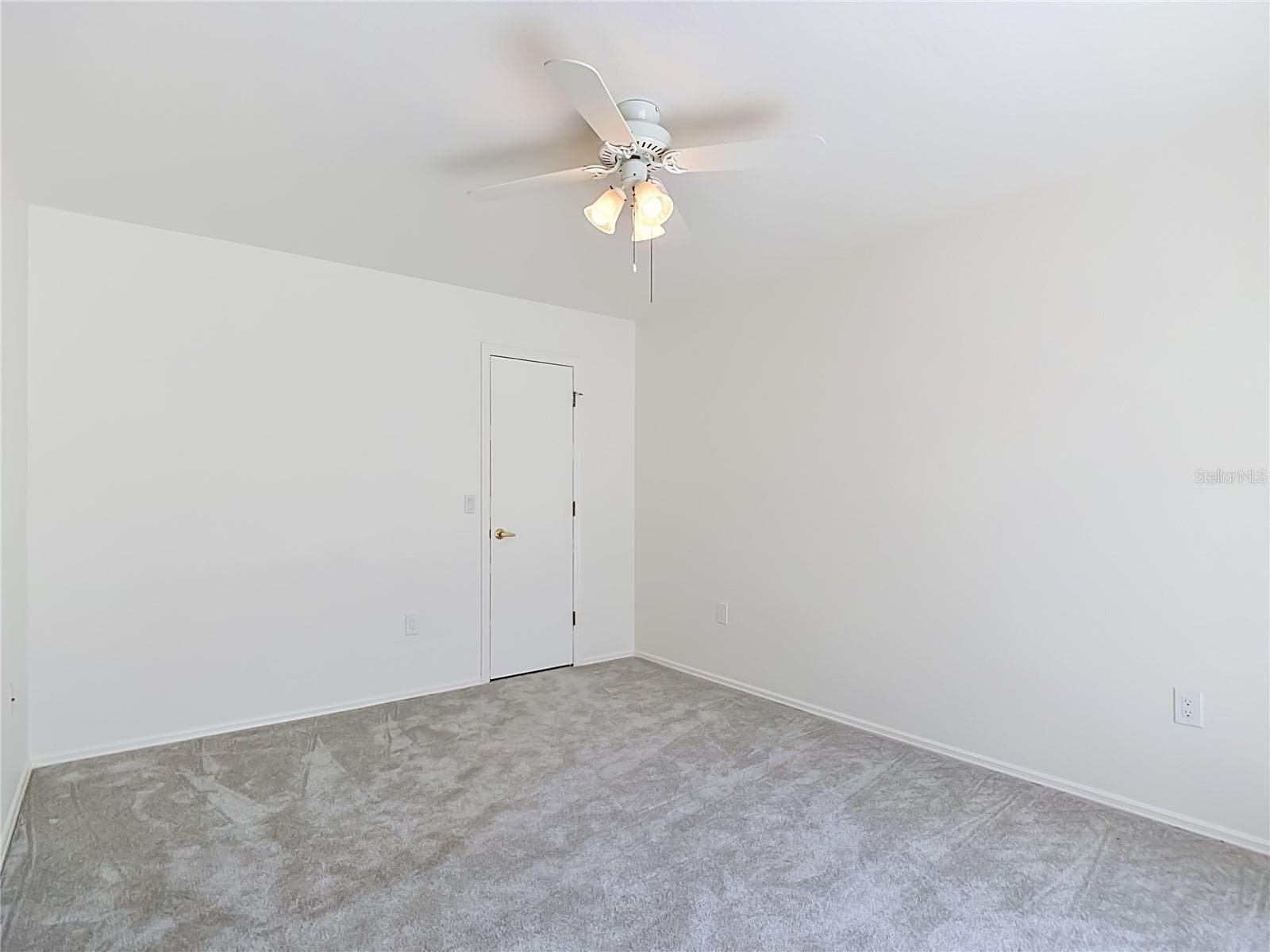 Single Family Residence at 63 CLUBHOUSE RD, ROTONDA WEST, photo 22 of 46