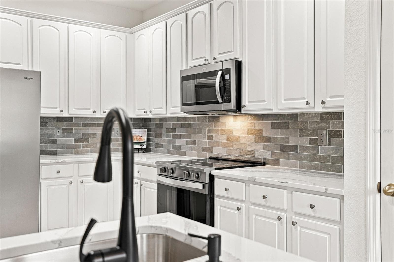Single Family Residence at 27824 ARROWHEAD CIR, PUNTA GORDA, photo 9 of 49
