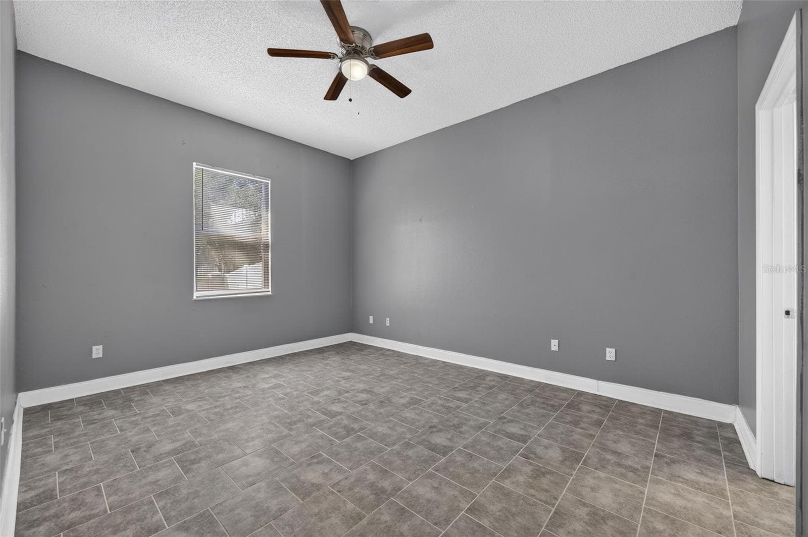 Single Family Residence at 12834 WOODBURY GLEN DR, ORLANDO, photo 21 of 30