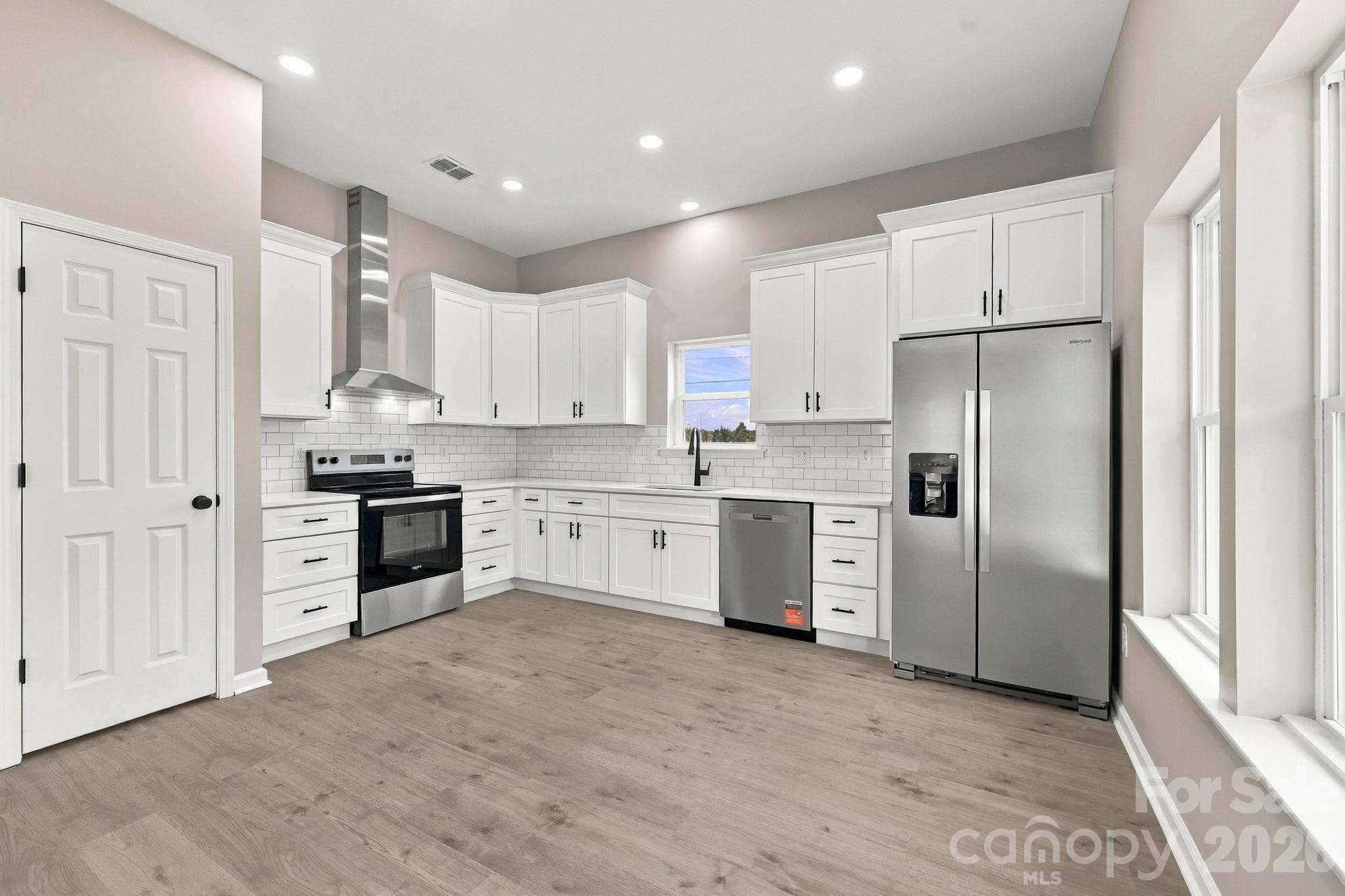 Kitchen - 1211 Glenwood Avenue, Salisbury