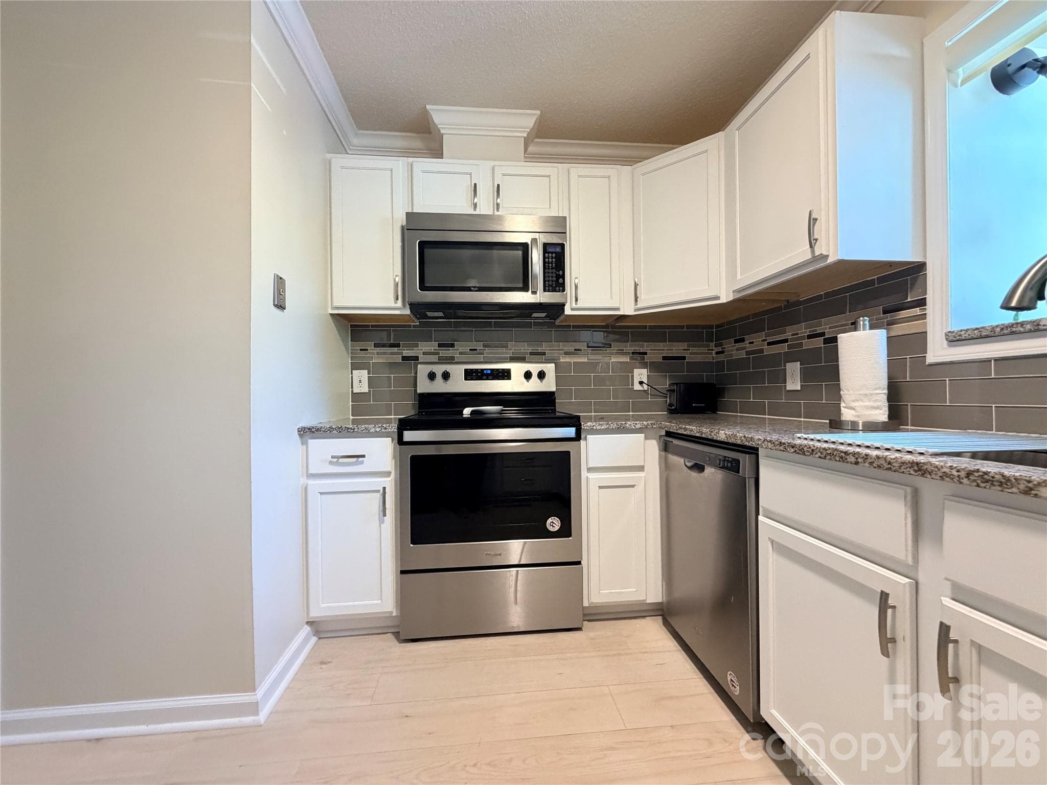 Condominium at 26 11th Avenue NE, Hickory, photo 38 of 46