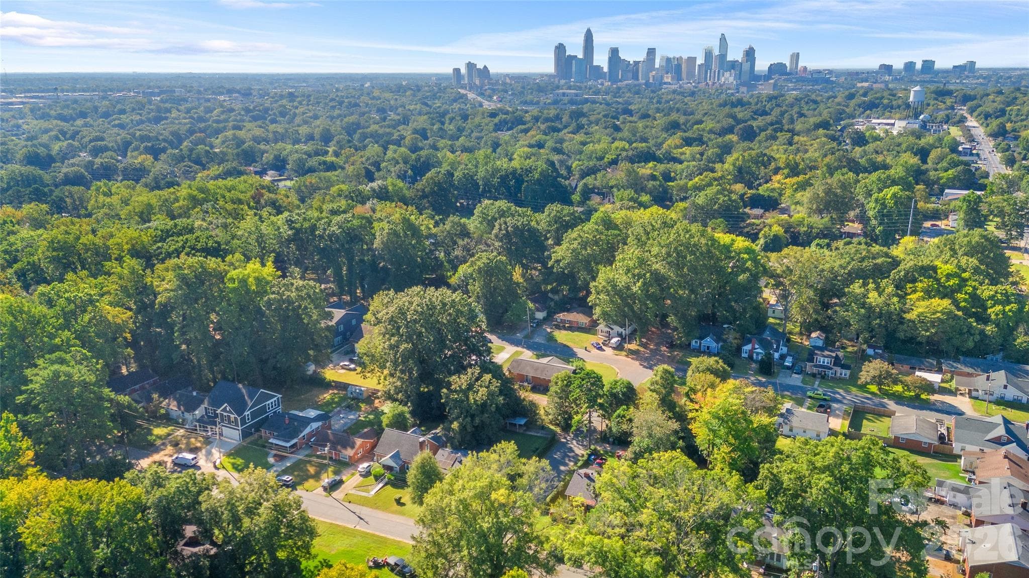 Single Family Residence at 2019 St Mark Street, Charlotte, photo 9 of 18