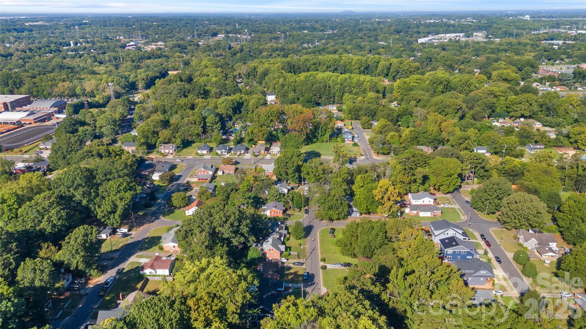 Single Family Residence at 2019 St Mark Street, Charlotte, photo 11 of 18