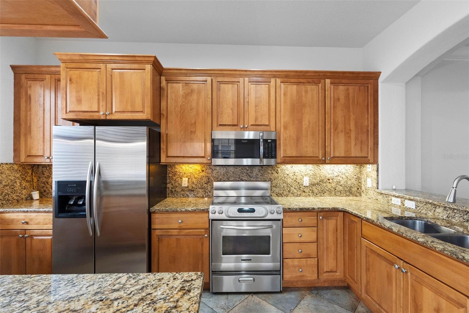 Townhouse at 6030 PRINTERY ST #101, TAMPA, photo 19 of 99