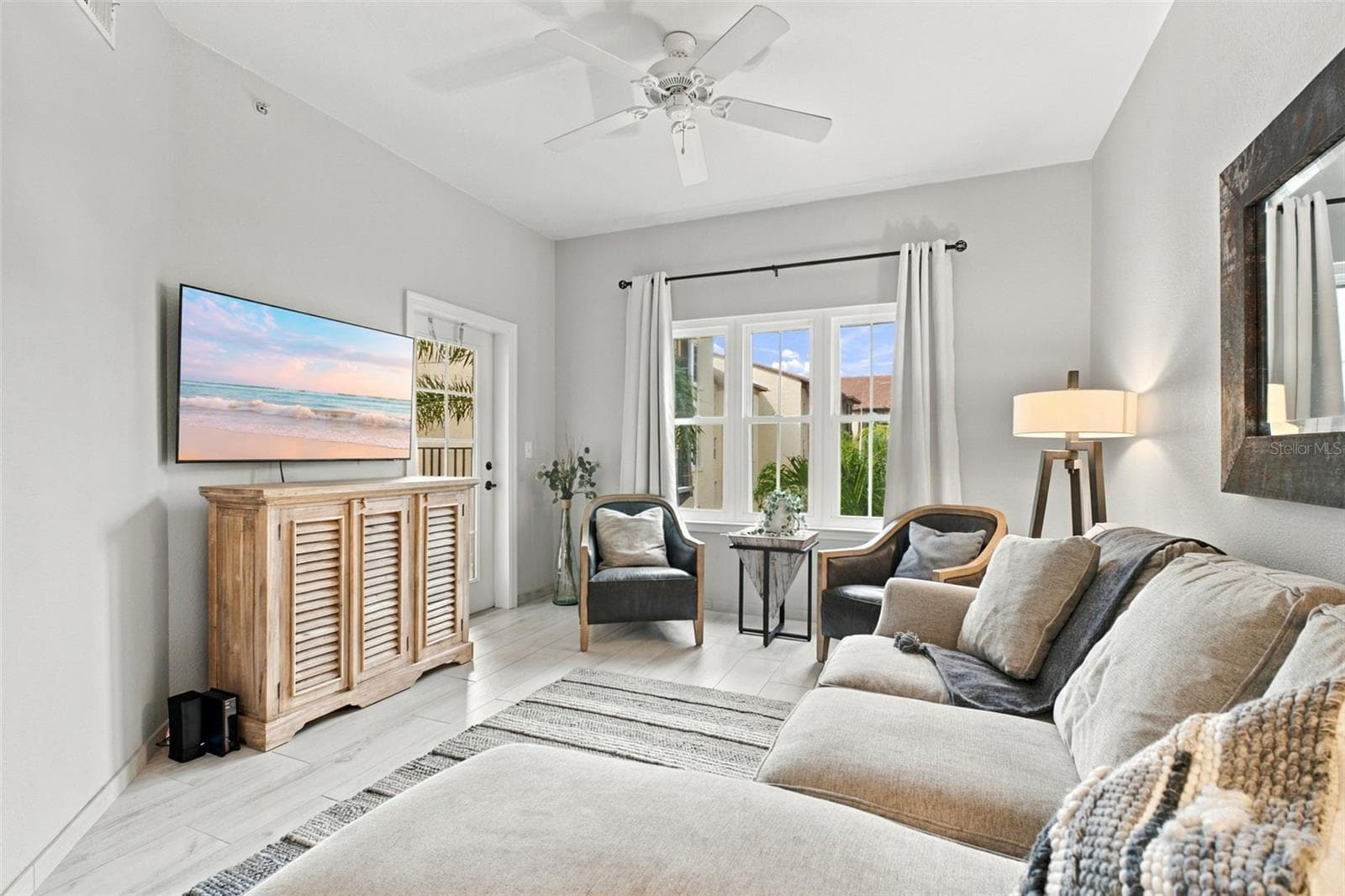 Condominium at 100 4TH AVE S #307, ST PETERSBURG, photo 7 of 45