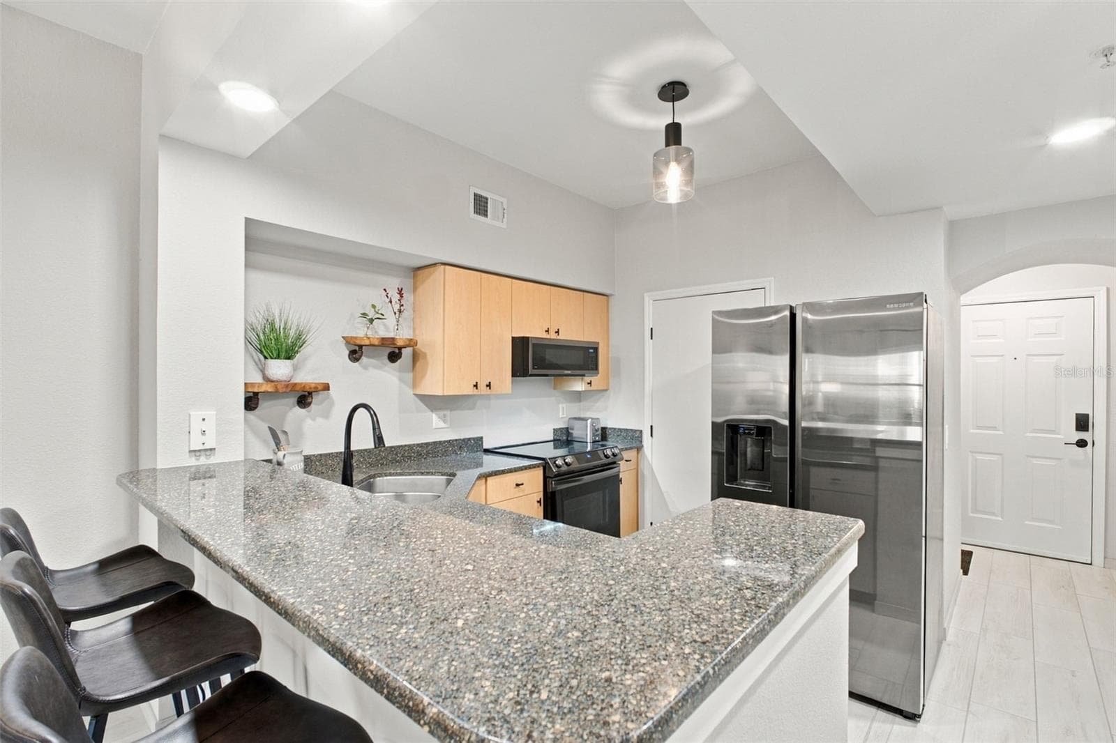 Condominium at 100 4TH AVE S #307, ST PETERSBURG, photo 10 of 45