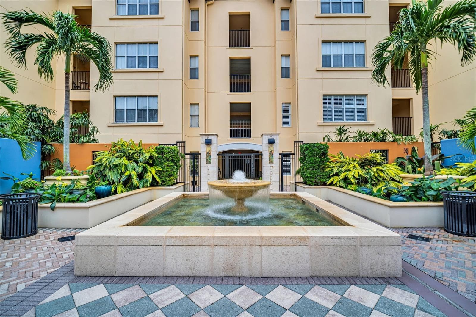 Condominium at 100 4TH AVE S #307, ST PETERSBURG, photo 19 of 45
