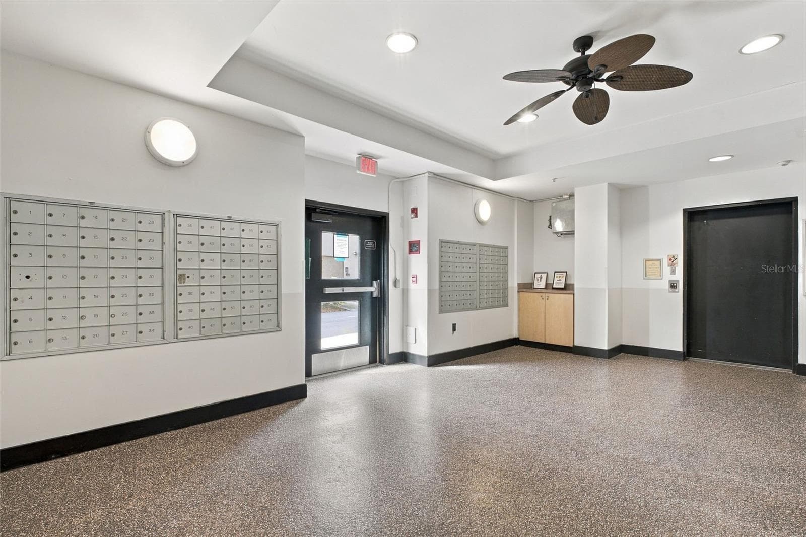 Condominium at 100 4TH AVE S #307, ST PETERSBURG, photo 25 of 45