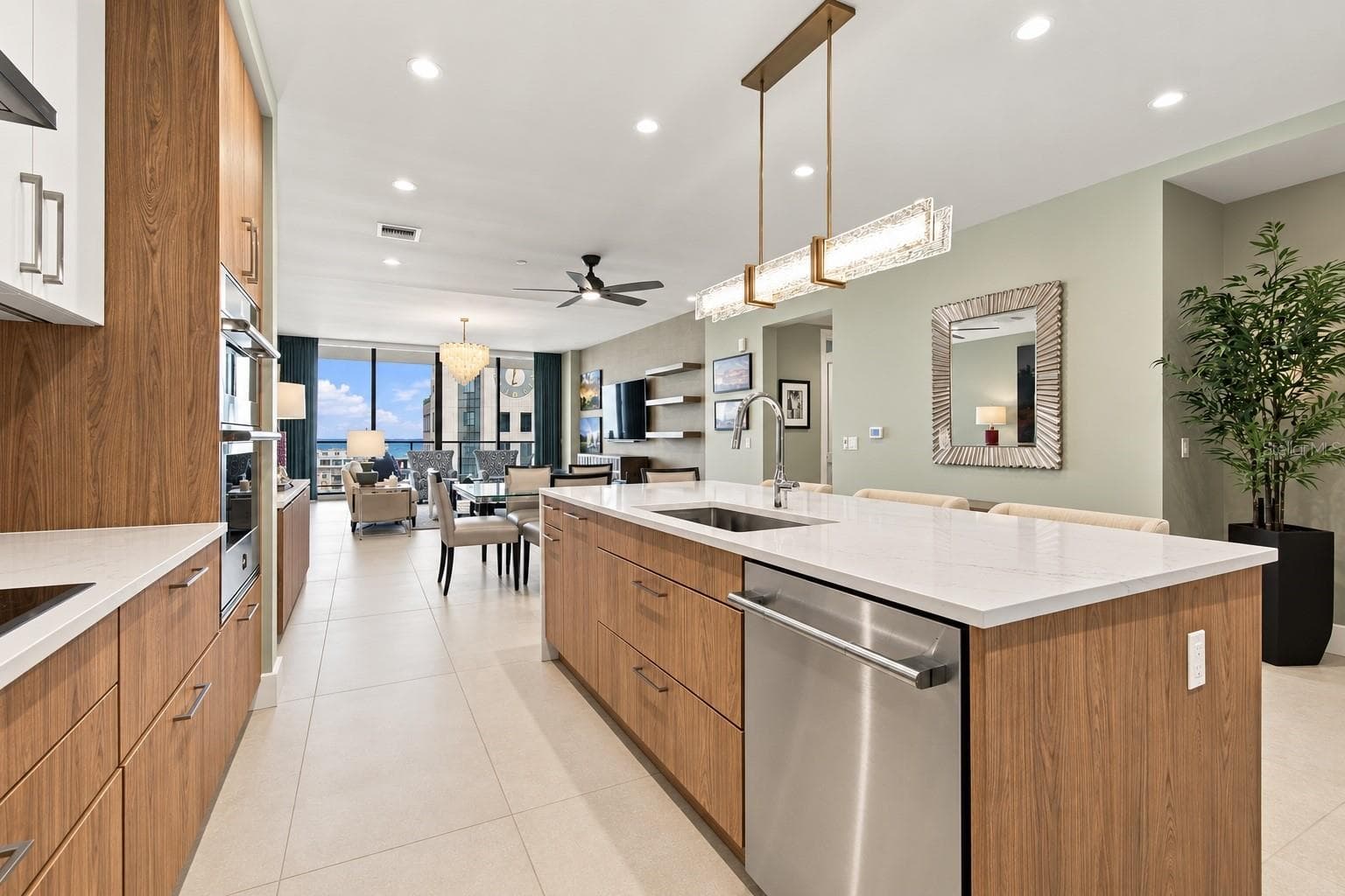 Condominium at 275 1ST AVE S #2903, ST PETERSBURG, photo 6 of 41