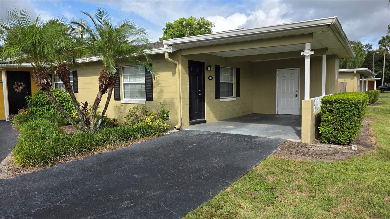 Attached Carport & Private Driveway - 3118 S BUMBY AVE AVE #B5, ORLANDO