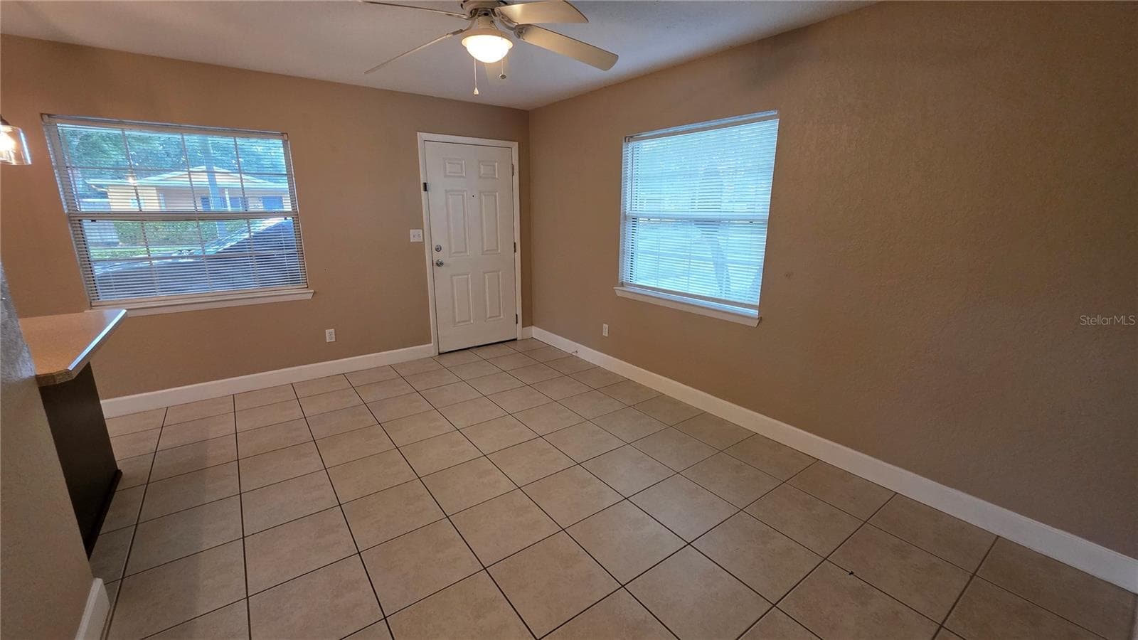 Living Room - 3118 S BUMBY AVE AVE #B5, ORLANDO