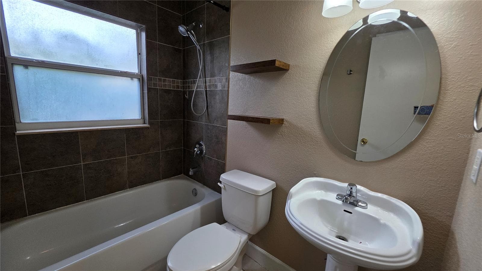 Bathroom - 3118 S BUMBY AVE AVE #B5, ORLANDO