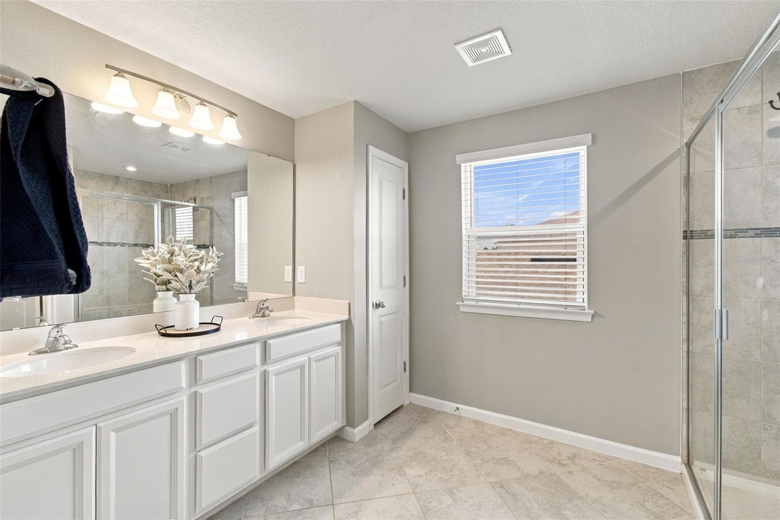 Single Family Residence at 11609 GOLD DUST CT, RIVERVIEW, photo 17 of 29