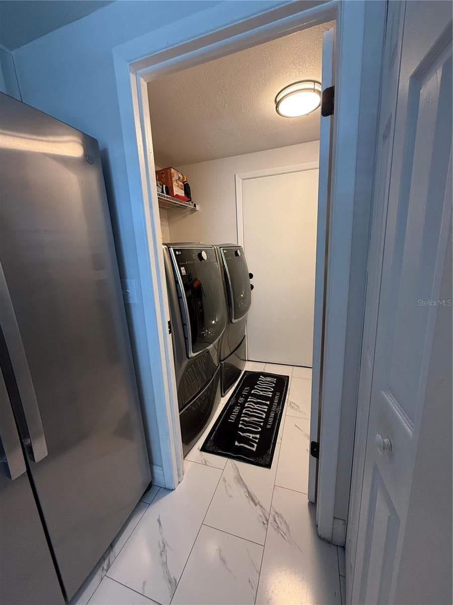 Single Family Residence at 12418 QUEENSLAND LN, TAMPA, photo 6 of 26