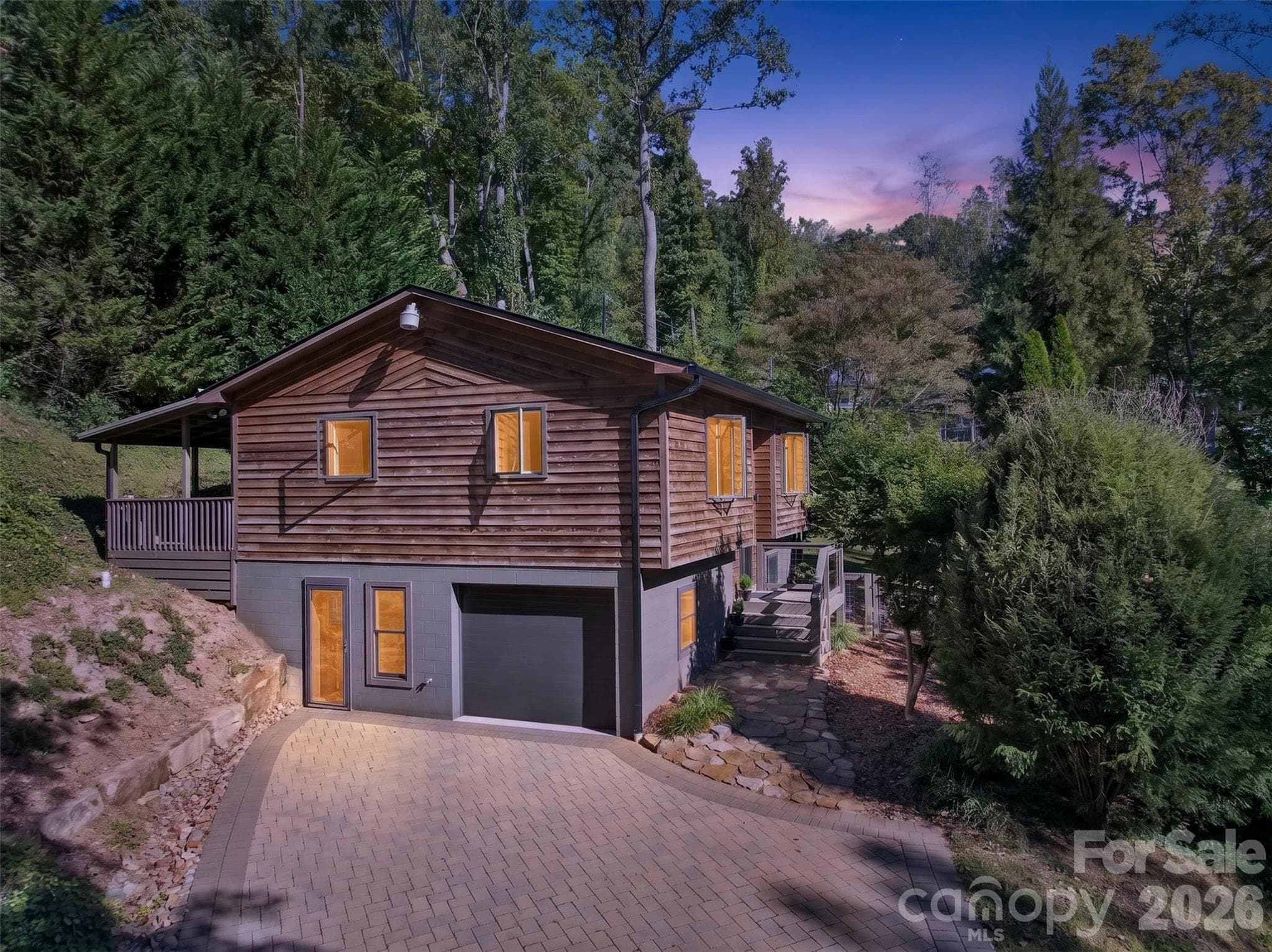 53 Hemlock Street