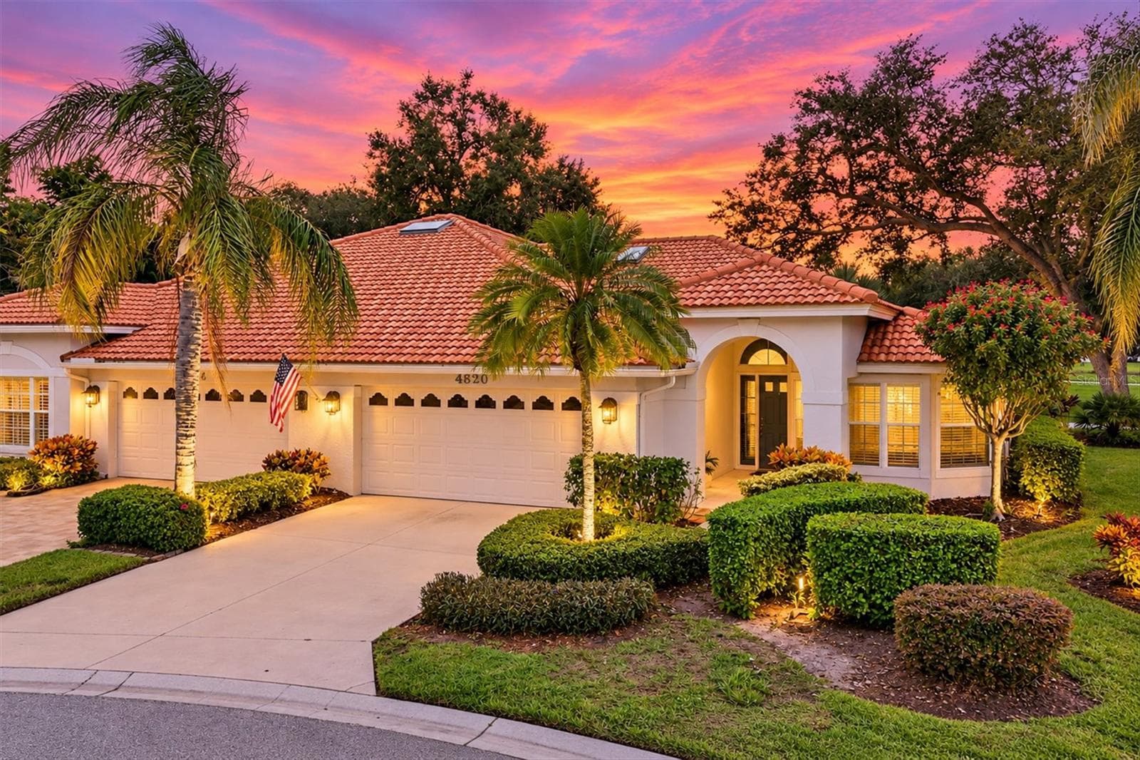 Single Family Residence at 4620 DEER TRAIL BLVD, SARASOTA, photo 2 of 63