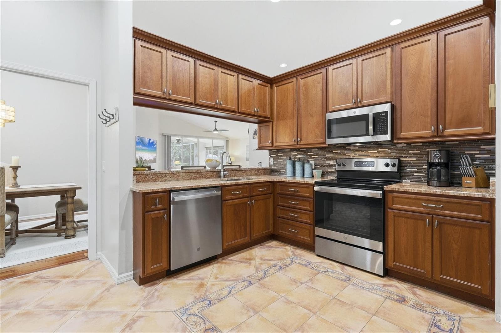 kitchen - 4620 DEER TRAIL BLVD, SARASOTA