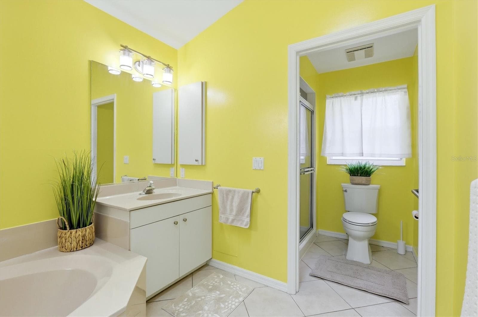 Primary bathroom - 4620 DEER TRAIL BLVD, SARASOTA